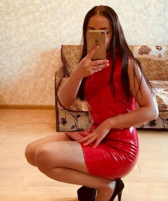 Страстная, ухоженная и соблазнительная, я приглашаю тебя провести незабываемое время, отвлечься от рутины и насладиться полным расслаблением.
🔥 Я предлагаю широкий спектр услуг - от умелых массажей до горячих игр ролевых. Каждое мгновение со мной будет наполнено страстью и наслаждением.
🌟Мои клиенты всегда оставляют самые положительные отзывы, отмечая мою нежность, индивидуальный подход и профессионализм. Фото настоящие, я точно та, кого ты видишь на них.
💖 Живу в Москве, поэтому можем встретиться в любом удобном для тебя месте. Для того чтобы наше свидание стало реальностью, достаточно одного звонка. Буду ждать тебя с нетерпением! 💋 Елизавета