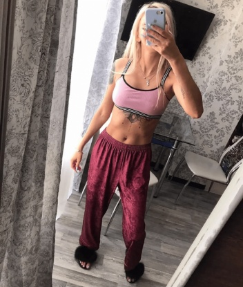 Ева